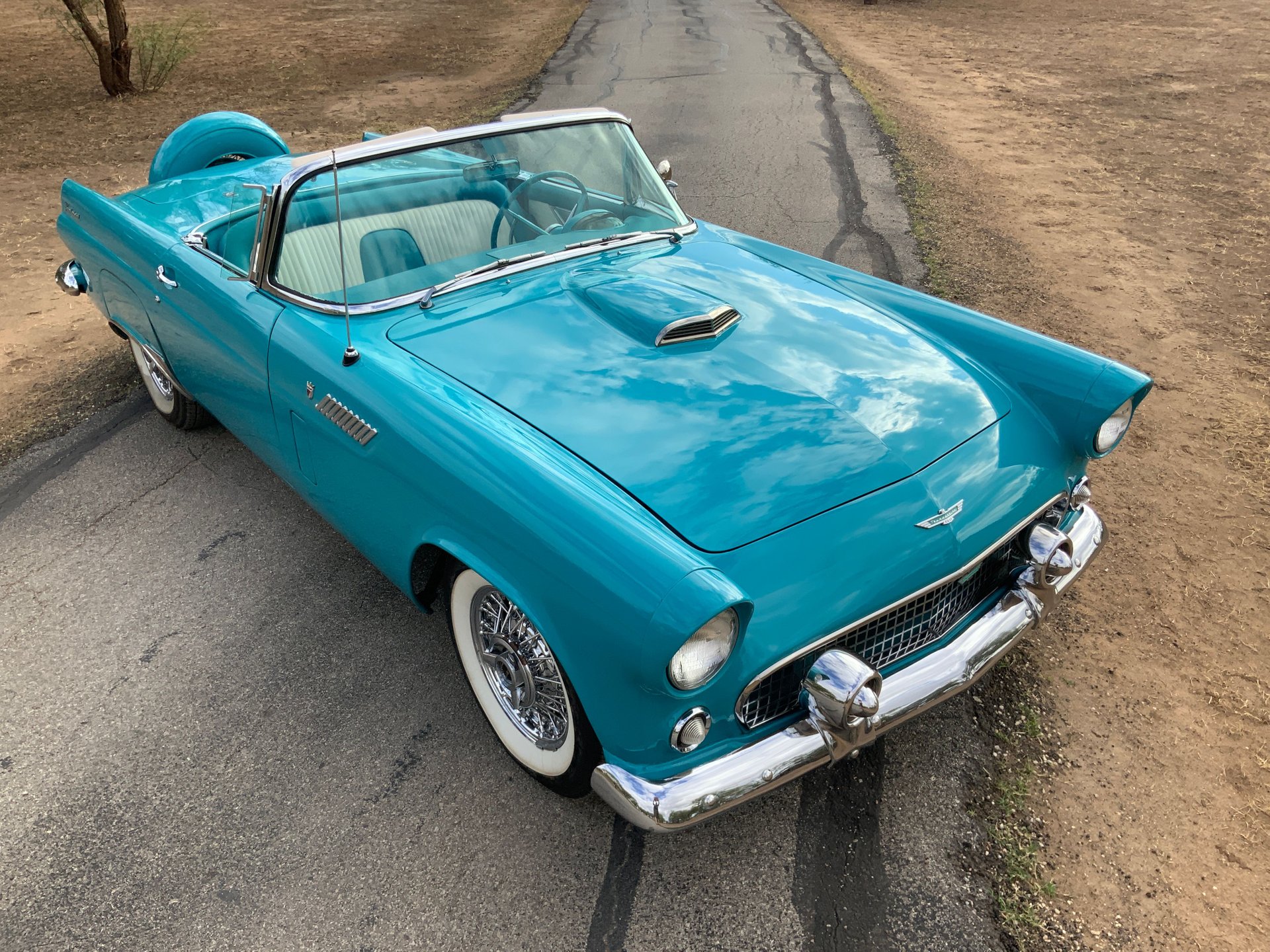 1956 Ford Thunderbird